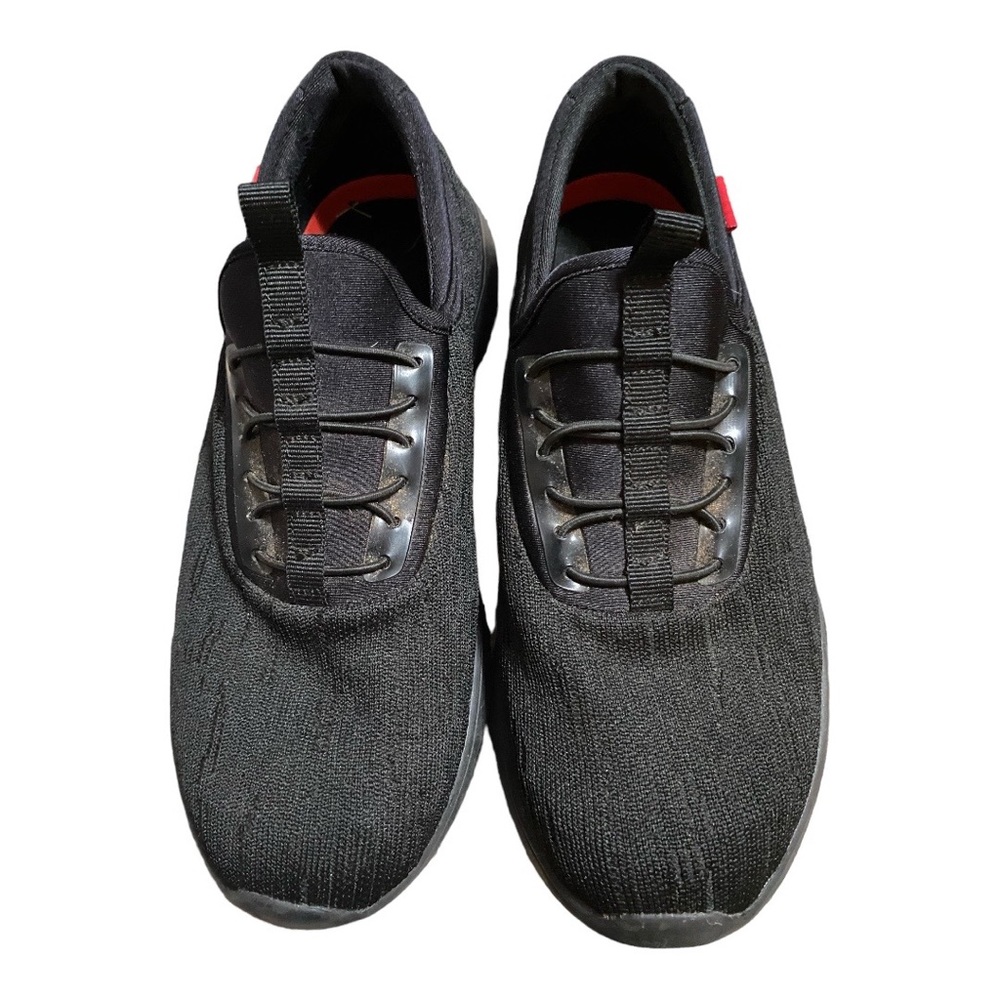 Levi’s Womans Black Canvas Slip On Sneakers 9